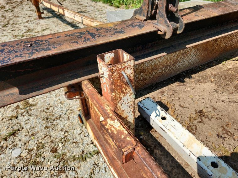 image for item LX9723 1998 LA Woods TR UMPR1 12  pole trailer