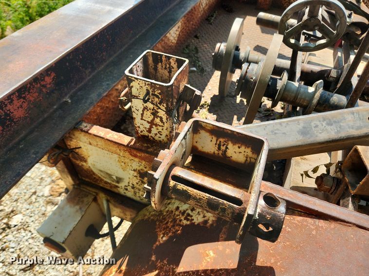 image for item LX9723 1998 LA Woods TR UMPR1 12  pole trailer