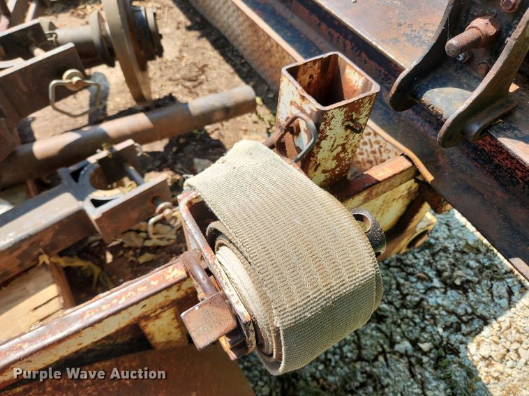 image for item LX9723 1998 LA Woods TR UMPR1 12  pole trailer