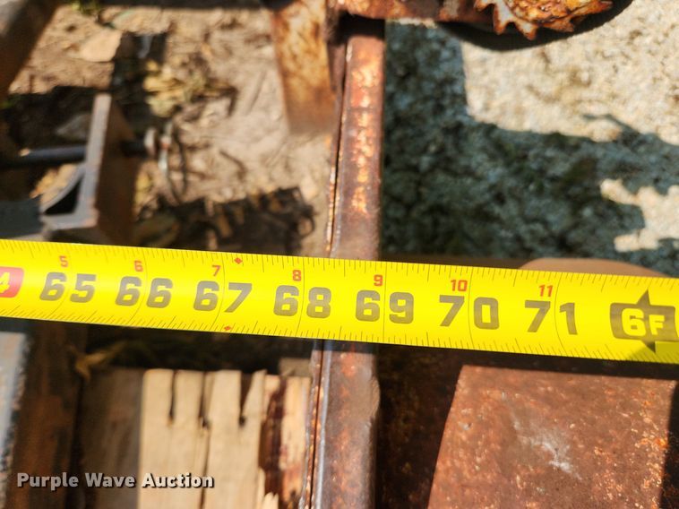 image for item LX9723 1998 LA Woods TR UMPR1 12  pole trailer