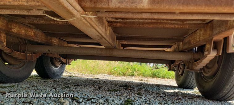 image for item LX9723 1998 LA Woods TR UMPR1 12  pole trailer