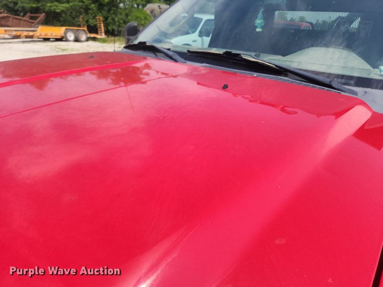 image for item LX9725 2008 Ford F550 Super Duty XL  dump truck