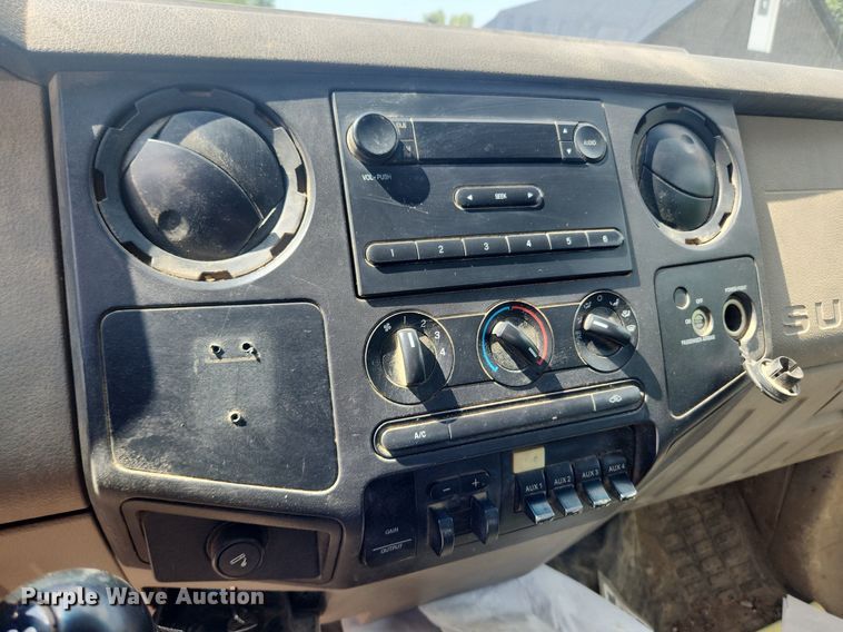 image for item LX9725 2008 Ford F550 Super Duty XL  dump truck