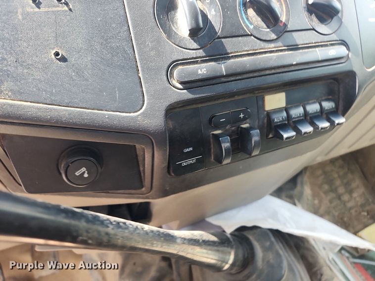 image for item LX9725 2008 Ford F550 Super Duty XL  dump truck