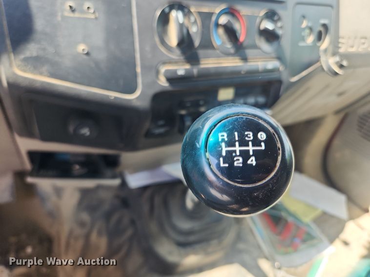 image for item LX9725 2008 Ford F550 Super Duty XL  dump truck