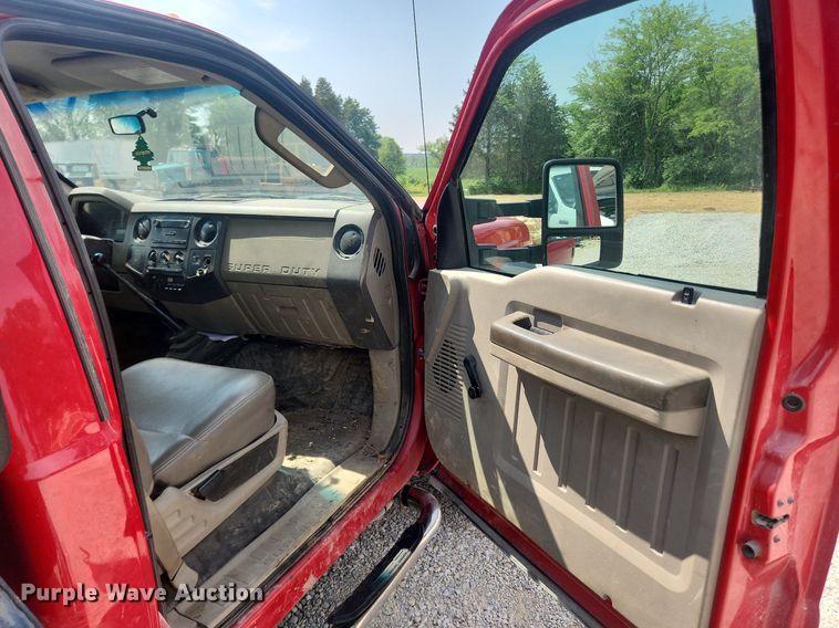 image for item LX9725 2008 Ford F550 Super Duty XL  dump truck