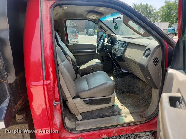 image for item LX9725 2008 Ford F550 Super Duty XL  dump truck