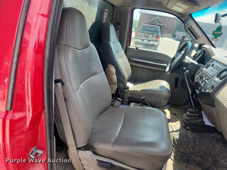 image for item LX9725 2008 Ford F550 Super Duty XL  dump truck