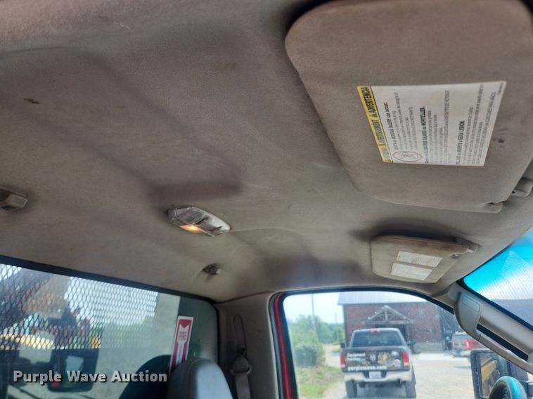 image for item LX9725 2008 Ford F550 Super Duty XL  dump truck