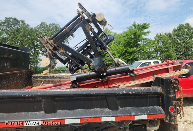 image for item LX9725 2008 Ford F550 Super Duty XL  dump truck