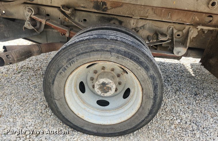 image for item LX9725 2008 Ford F550 Super Duty XL  dump truck