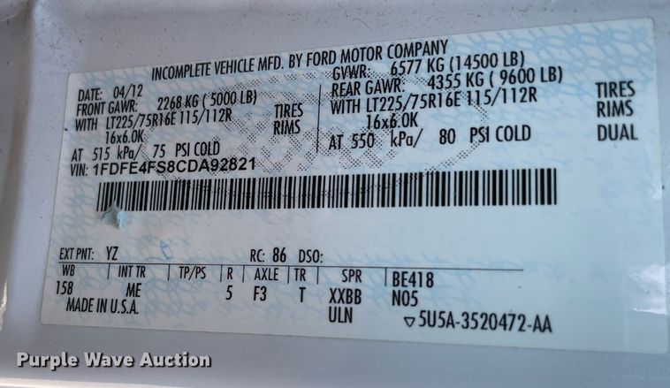 image for item LY9792 2012 Ford E450 Super Duty  shuttle bus