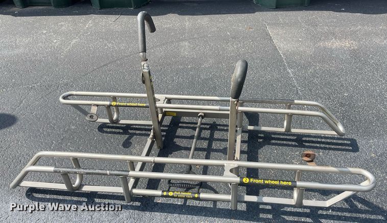 image for item LY9792 2012 Ford E450 Super Duty  shuttle bus