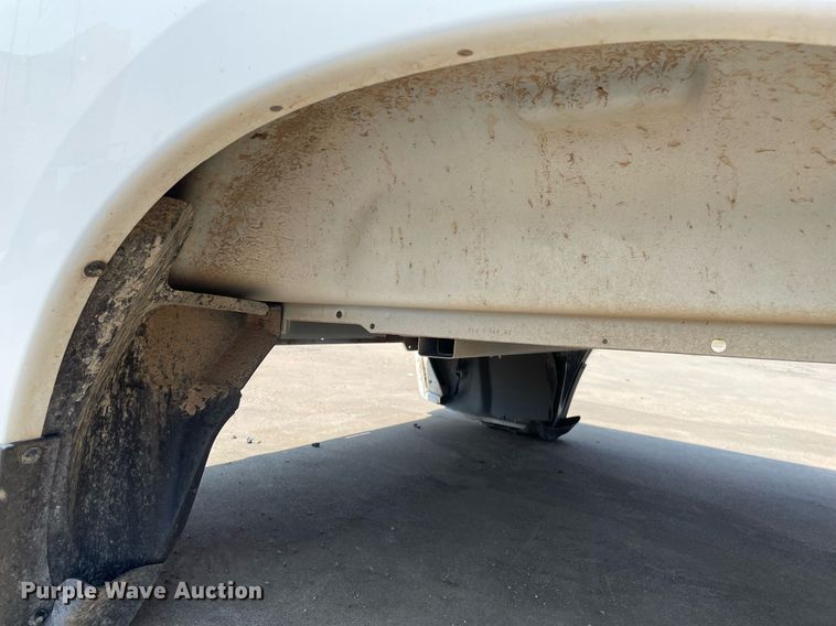 image for item ME9821 Pickup truck bed