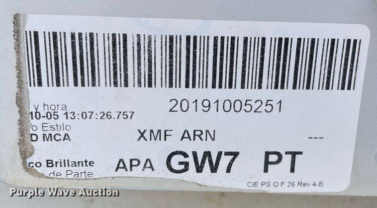 image for item ME9821 Pickup truck bed