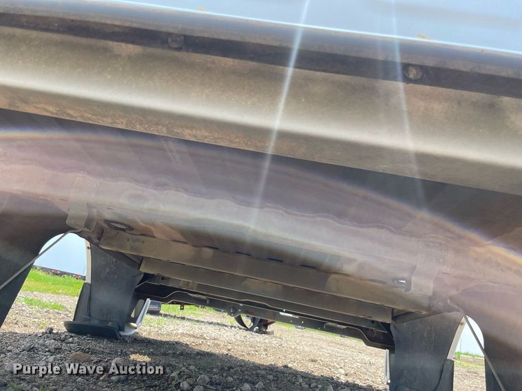 image for item ME9836 Pickup truck bed