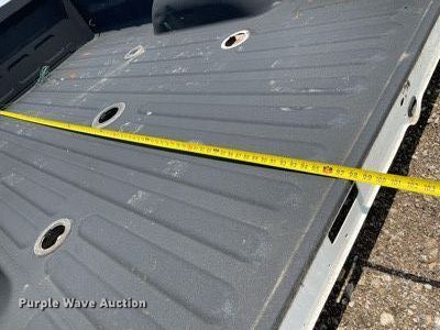 image for item ME9836 Pickup truck bed