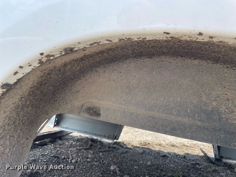 image for item ME9837 Pickup truck bed