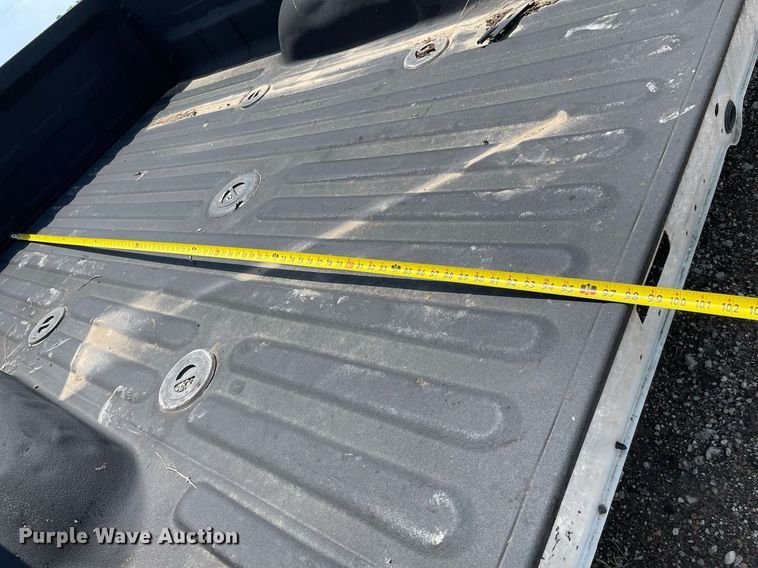 image for item ME9837 Pickup truck bed