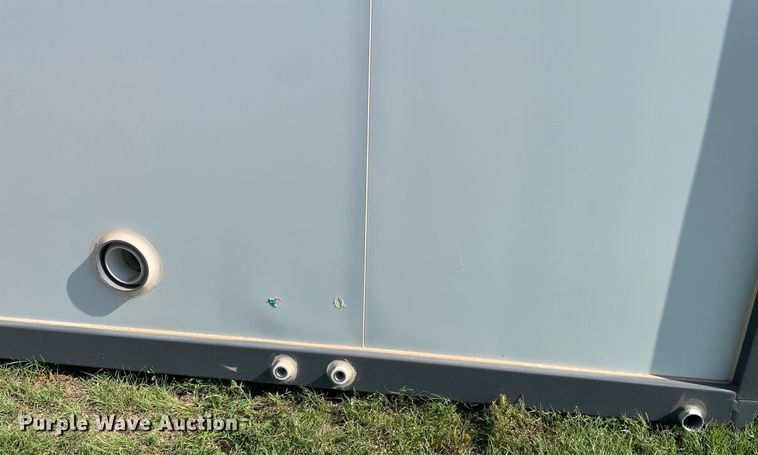 image for item ME9862 Portable restroom