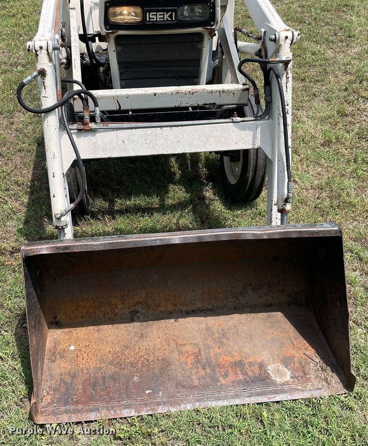 image for item ME9867 Bolens Iseki G152  tractor