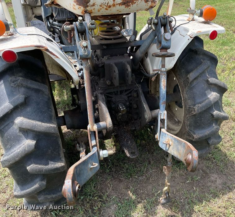 image for item ME9867 Bolens Iseki G152  tractor