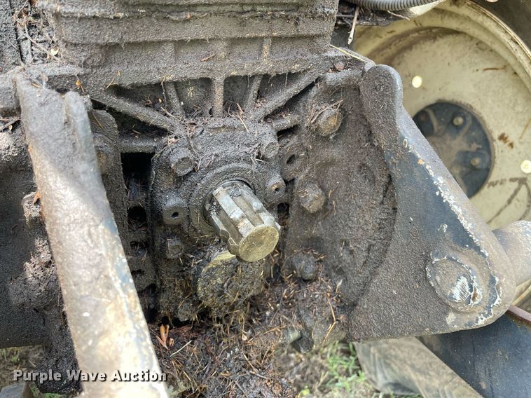 image for item ME9867 Bolens Iseki G152  tractor