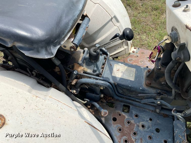 image for item ME9867 Bolens Iseki G152  tractor