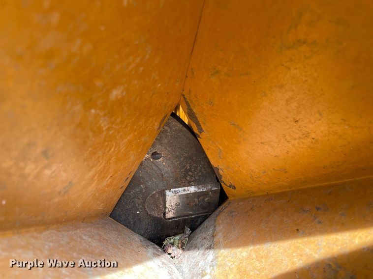 image for item ME9867 Bolens Iseki G152  tractor