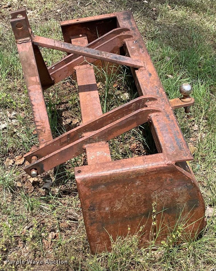 image for item ME9867 Bolens Iseki G152  tractor