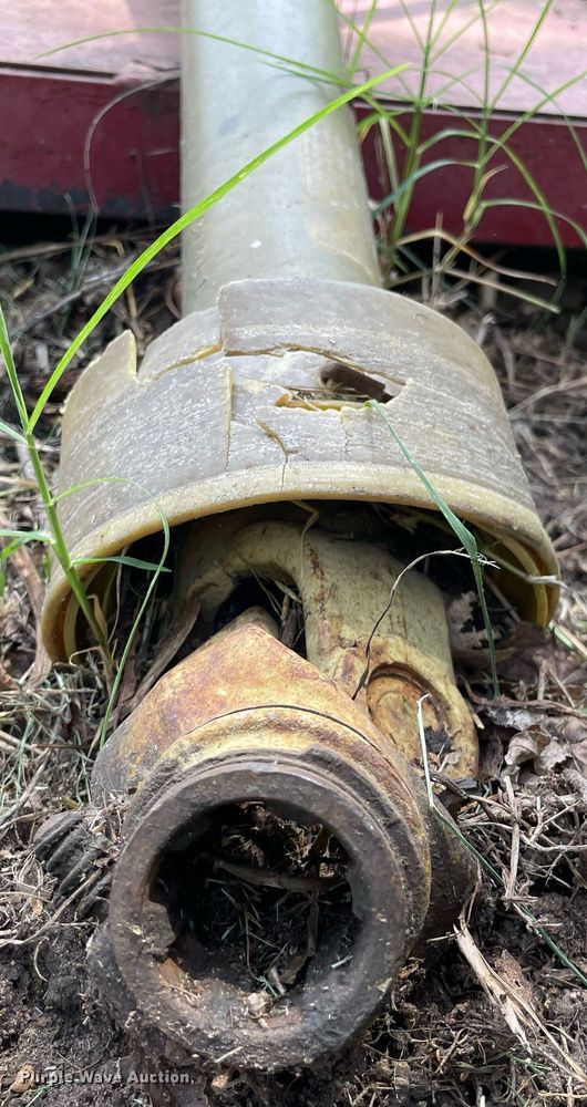 image for item ME9867 Bolens Iseki G152  tractor