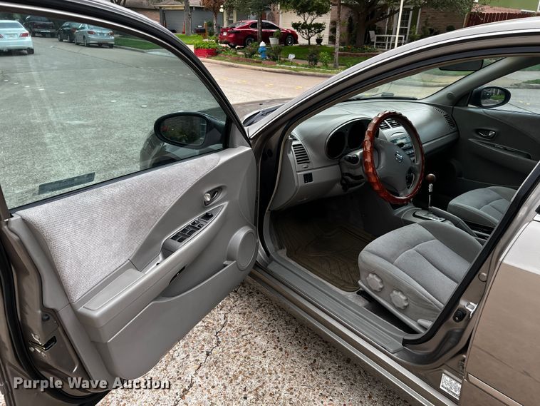 image for item MF9916 2003 Nissan Altima 2.5S