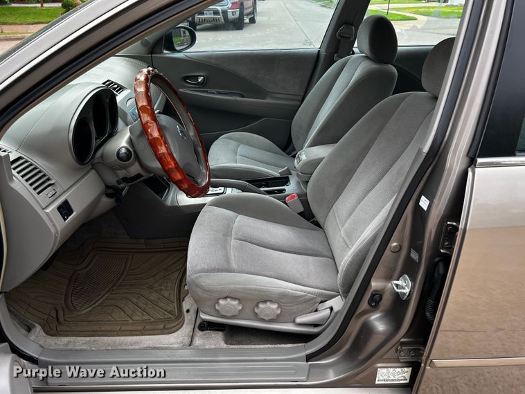 image for item MF9916 2003 Nissan Altima 2.5S