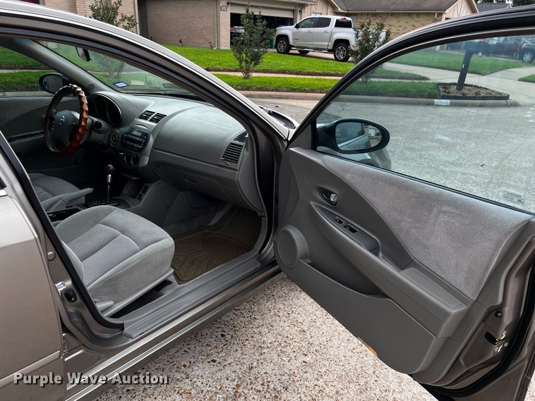 image for item MF9916 2003 Nissan Altima 2.5S