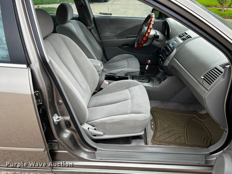 image for item MF9916 2003 Nissan Altima 2.5S