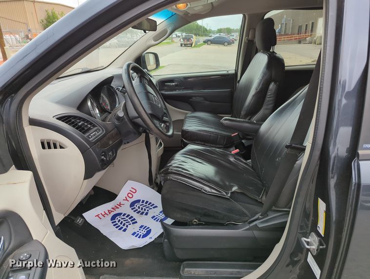 image for item MO9014 2013 Dodge Grand Caravan  van