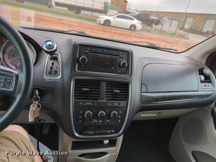 image for item MO9014 2013 Dodge Grand Caravan  van