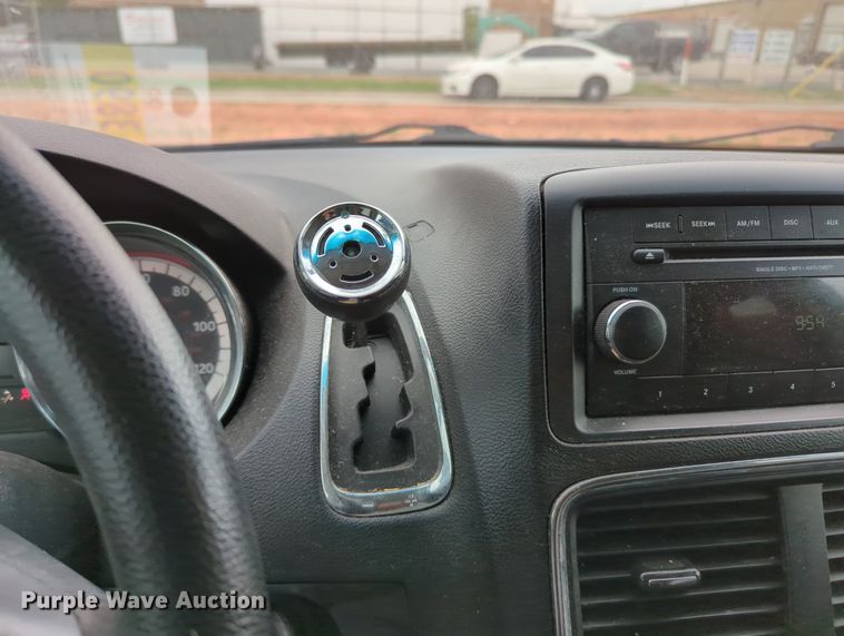 image for item MO9014 2013 Dodge Grand Caravan  van