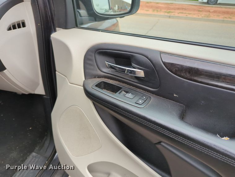 image for item MO9014 2013 Dodge Grand Caravan  van