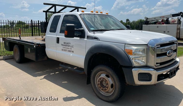 image for item MR9101 2012 Ford F550 Super Duty  SuperCab winch truck