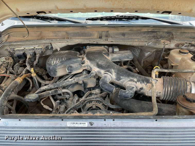 image for item MR9101 2012 Ford F550 Super Duty  SuperCab winch truck