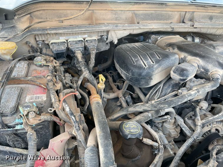 image for item MR9101 2012 Ford F550 Super Duty  SuperCab winch truck