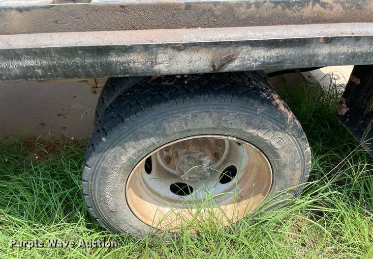 image for item MR9101 2012 Ford F550 Super Duty  SuperCab winch truck