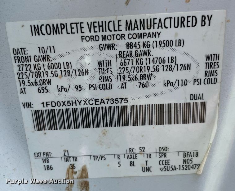 image for item MR9101 2012 Ford F550 Super Duty  SuperCab winch truck