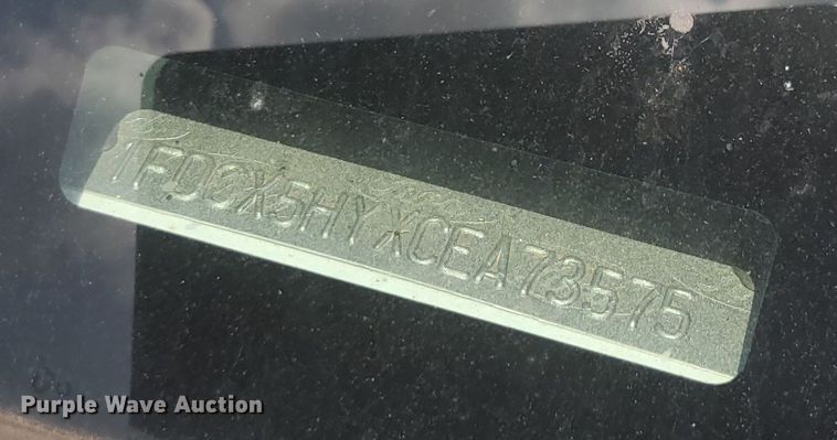 image for item MR9101 2012 Ford F550 Super Duty  SuperCab winch truck