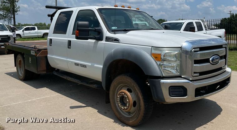 image for item MR9106 2011 Ford F550 Super Duty  Crew Cab flatbed truck