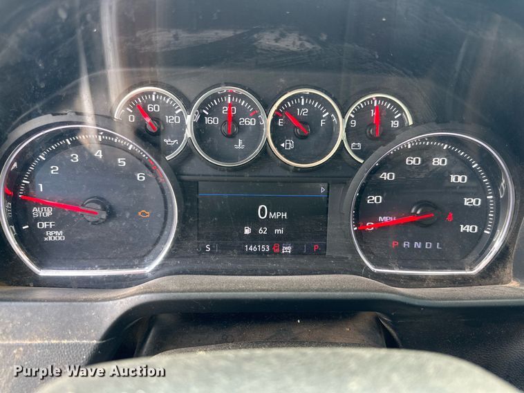 image for item MR9108 2019 Chevrolet Silverado 1500  Double Cab pickup truck