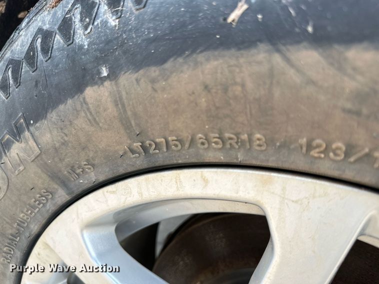 image for item MR9108 2019 Chevrolet Silverado 1500  Double Cab pickup truck