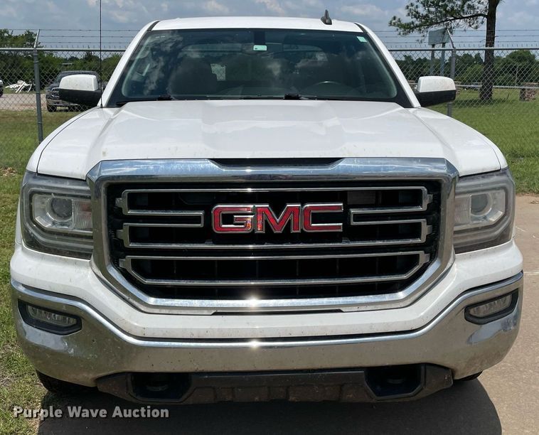 image for item MR9109 2016 GMC Sierra 1500  Crew Cab pickup truck