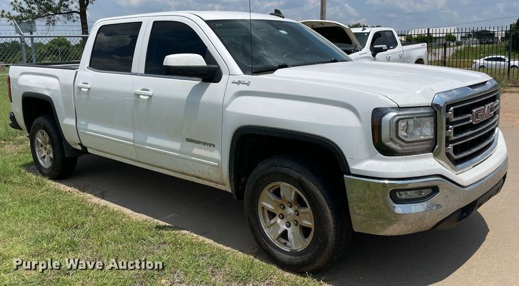 image for item MR9109 2016 GMC Sierra 1500  Crew Cab pickup truck